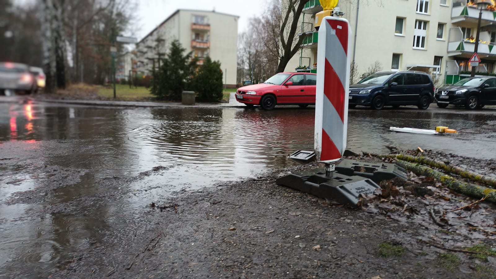 Beseitigung der Absenkung der Strae Zur Fhre nahe Bauersee  und
	Sanierung des Straenbereiches Lahmertstrae / Walchenseestrae in Grnau
